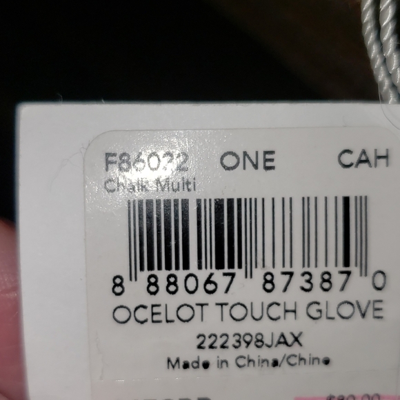 New Coach Cashmere Ocelot Gold Touch Tech Gloves - Picture 10 of 11